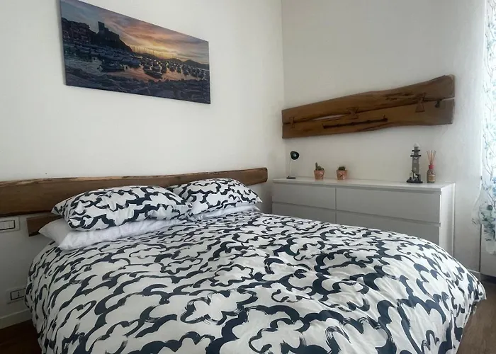 Orizzonte - 5 Terre, Via Fratelli Rosselli 11, Centro Storico-stazione Centrale Con 2 Da Letto Apartmán La Spezia